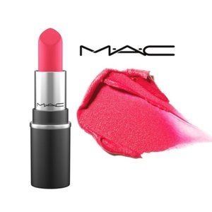 MAC Retro Matte Lipstick - Relentlessly Red